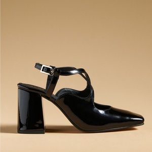 NWT Alohas Reggie Onix Heels Size 6